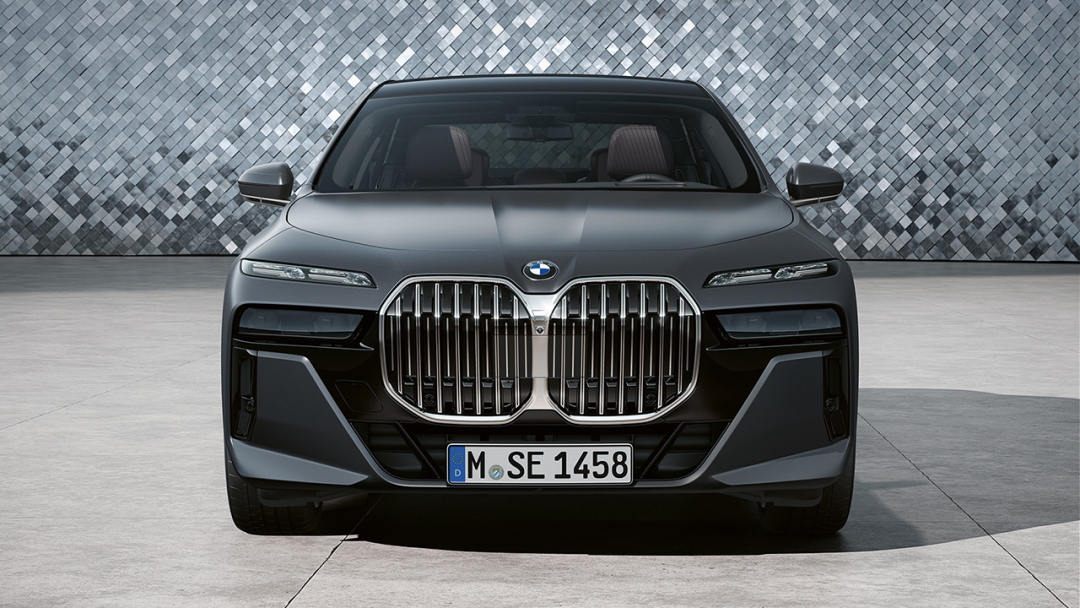 Алдыңғы жағының дизайны.    