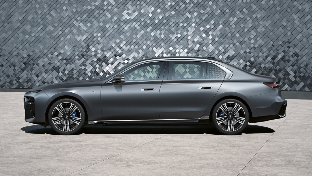 Бүйір жағынан көрініс.    